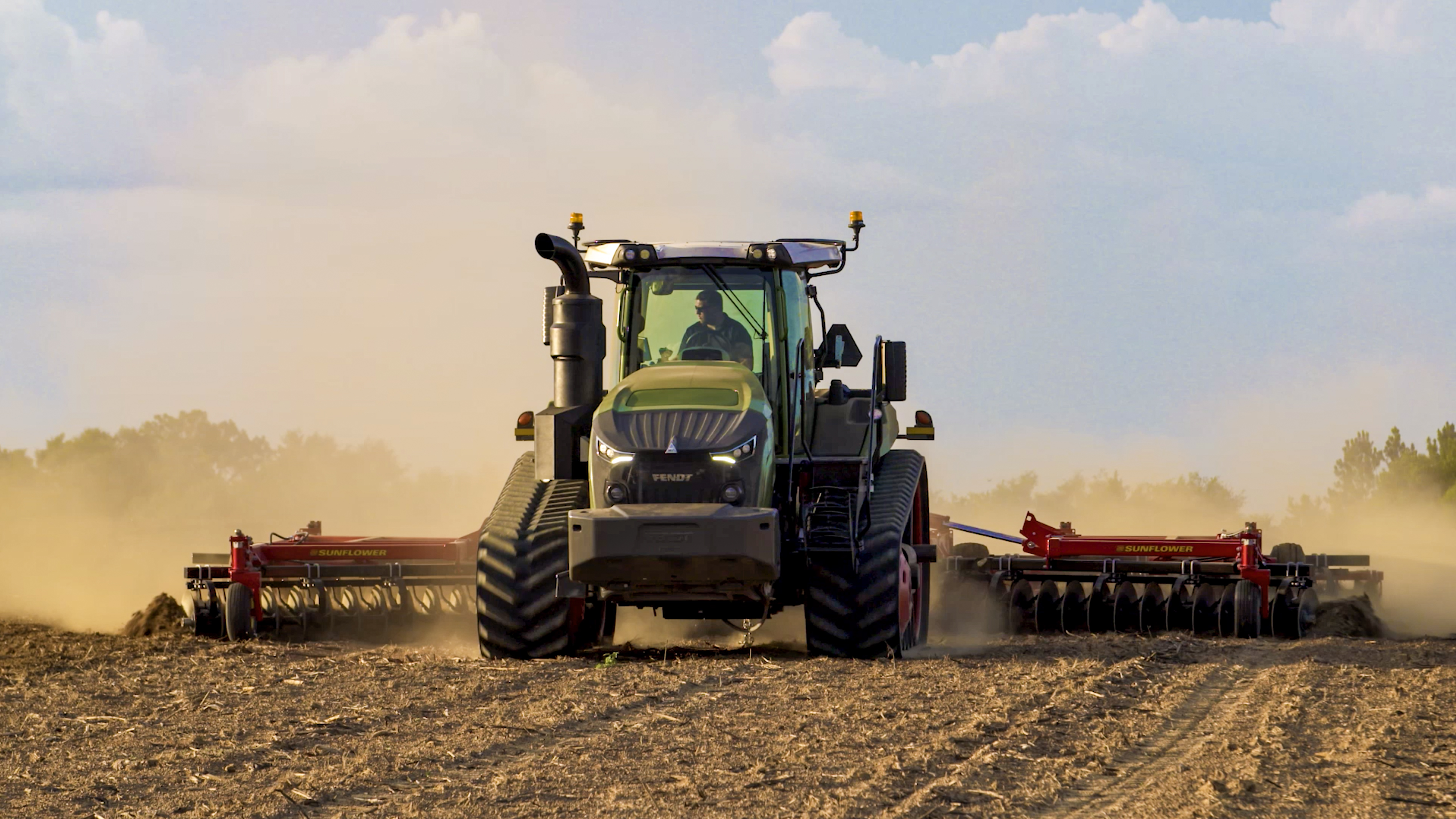 Machinery Review: Brand new mid-sized Fendt 600 Vario tractors - Farmers  Guide